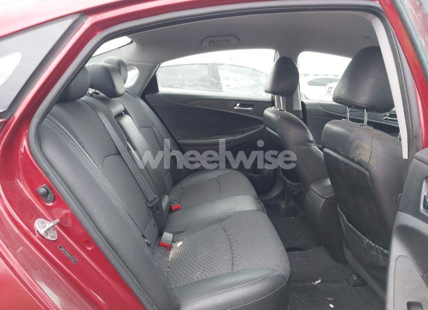Photo 8 of 2012 Hyundai Sonata SE (VIN 5NPEC4AC9CH447253)