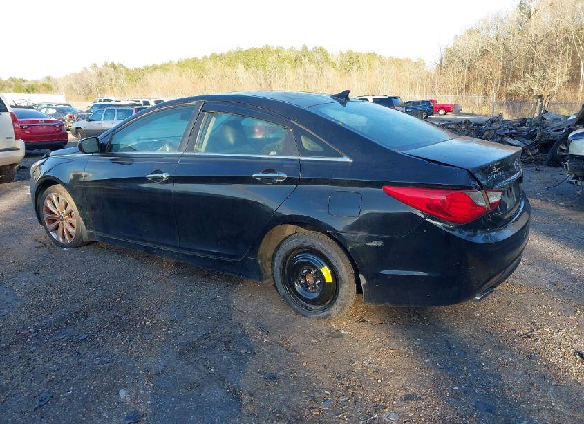 Photo 3 of 2013 Hyundai Sonata SE (VIN 5NPEC4AC9DH566986)