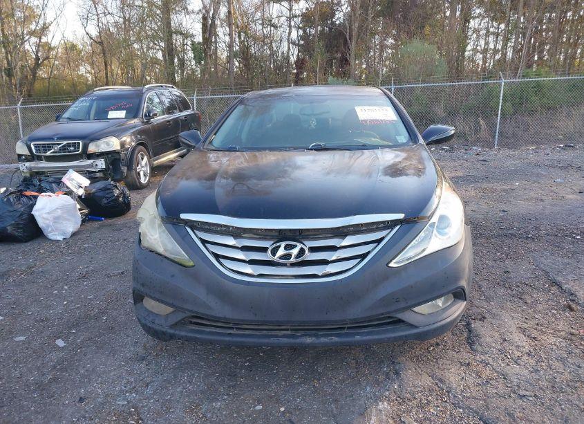 Photo 6 of 2013 Hyundai Sonata SE (VIN 5NPEC4AC9DH566986)