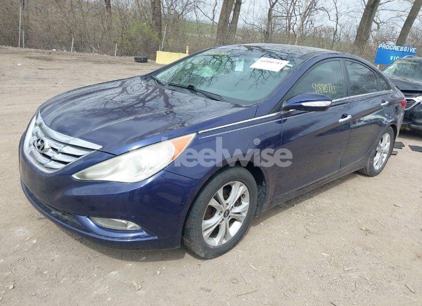 Photo 2 of 2013 Hyundai Sonata LIMITED (VIN 5NPEC4AC9DH591421)