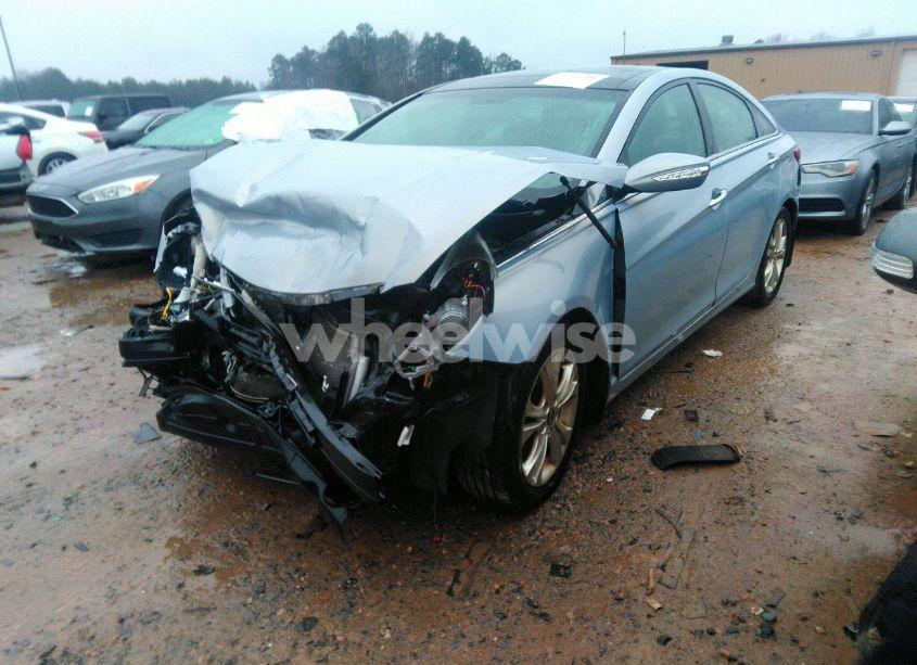Photo 2 of 2013 Hyundai Sonata LIMITED (VIN 5NPEC4AC9DH675612)