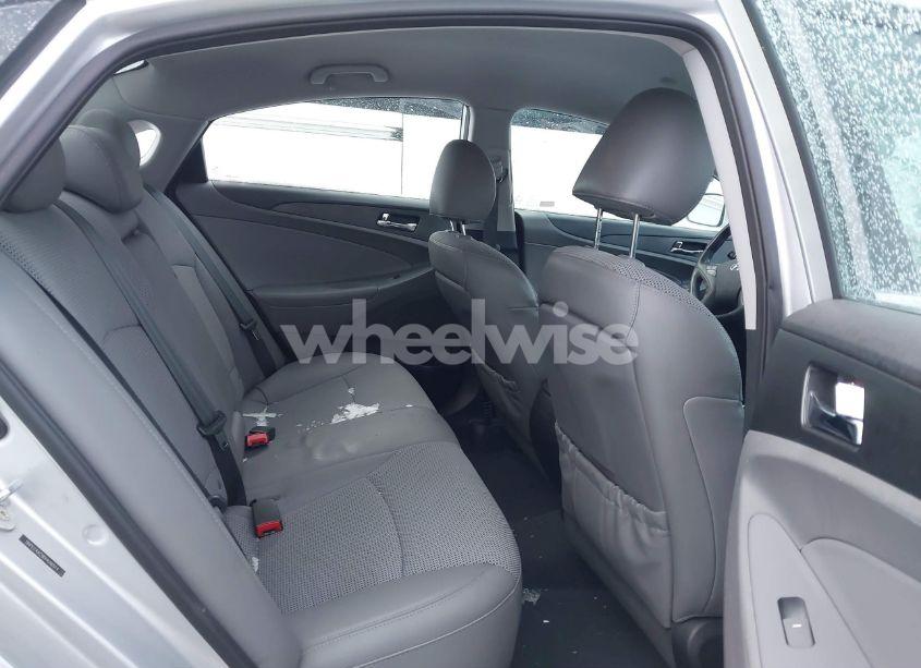 Photo 8 of 2013 Hyundai Sonata SE (VIN 5NPEC4AC9DH686514)