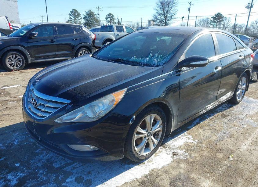 Photo 2 of 2013 Hyundai Sonata LIMITED (VIN 5NPEC4AC9DH697688)