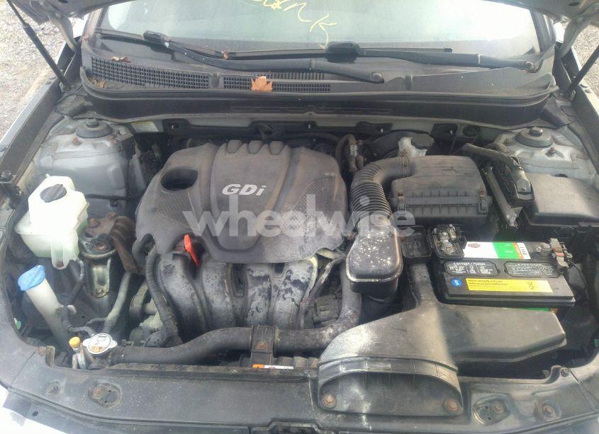 Photo 10 of 2013 Hyundai Sonata SE (VIN 5NPEC4AC9DH734741)