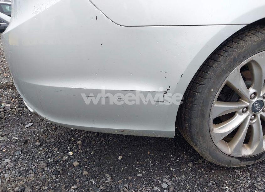 Photo 12 of 2013 Hyundai Sonata SE (VIN 5NPEC4AC9DH762751)