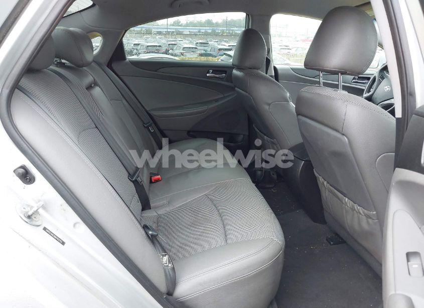 Photo 8 of 2013 Hyundai Sonata SE (VIN 5NPEC4AC9DH762751)