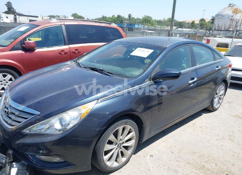Photo 6 of 2013 Hyundai Sonata SE (VIN 5NPEC4AC9DH775337)