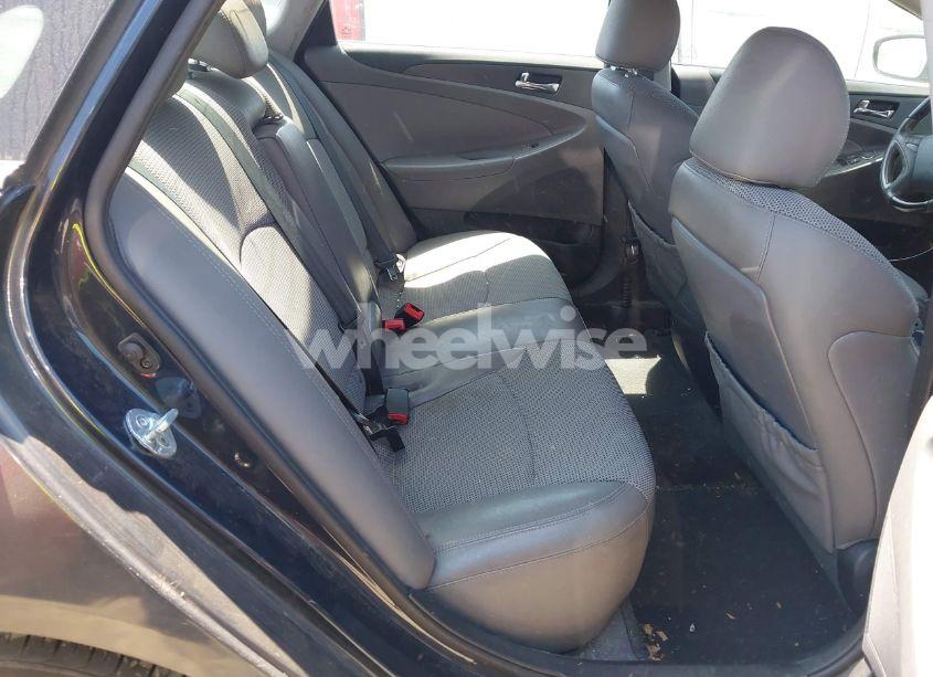 Photo 8 of 2013 Hyundai Sonata SE (VIN 5NPEC4AC9DH775337)