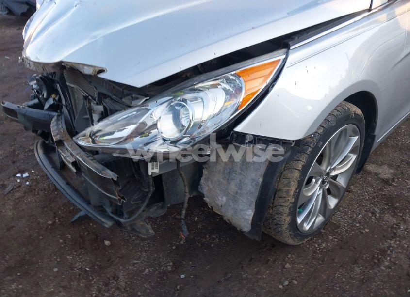Photo 13 of 2013 Hyundai Sonata SE (VIN 5NPEC4AC9DH780313)