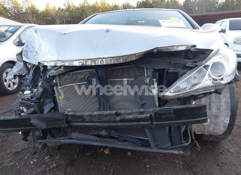 Photo 6 of 2013 Hyundai Sonata SE (VIN 5NPEC4AC9DH780313)