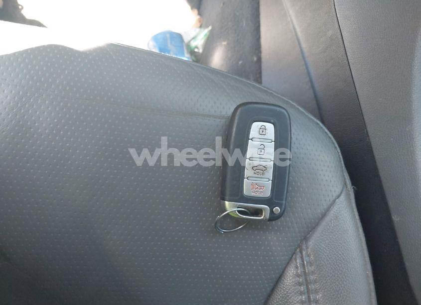 Photo 11 of 2013 Hyundai Sonata LIMITED (VIN 5NPEC4AC9DH784460)