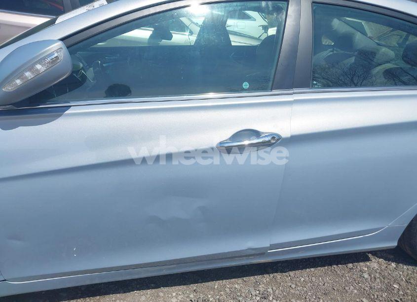 Photo 16 of 2013 Hyundai Sonata LIMITED (VIN 5NPEC4AC9DH784460)