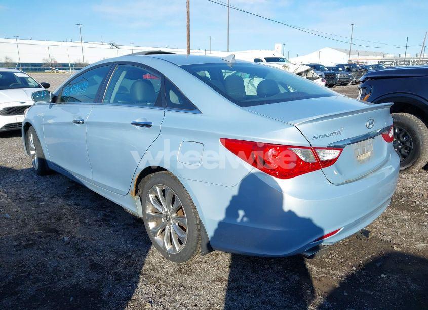 Photo 3 of 2013 Hyundai Sonata SE (VIN 5NPEC4AC9DH790761)