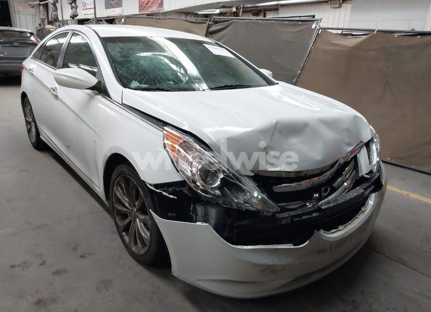 2013 Hyundai Sonata SE (VIN 5NPEC4AC9DH801466) main photo