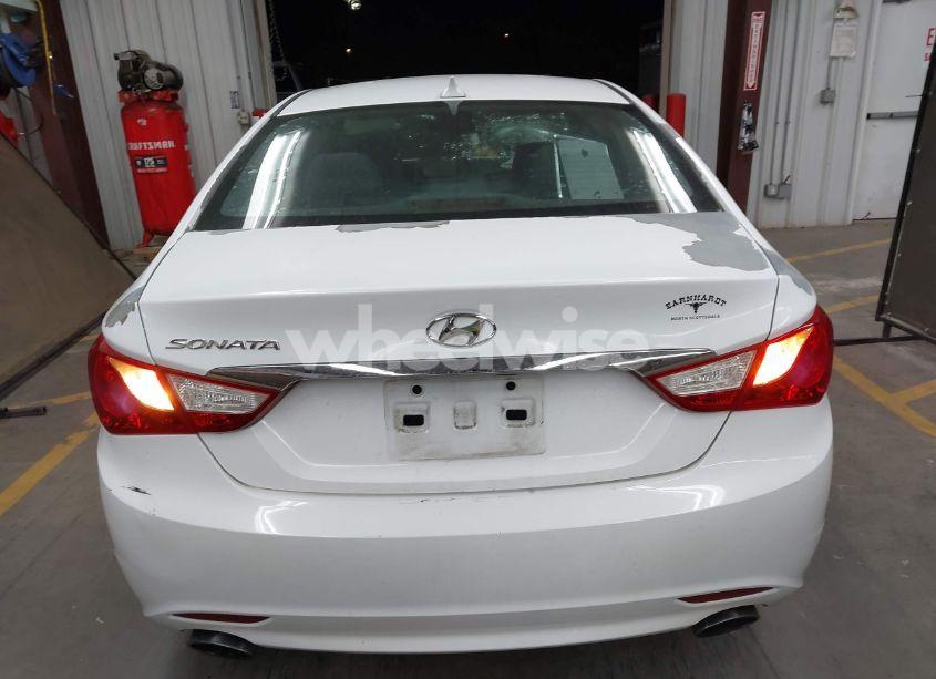 Photo 16 of 2013 Hyundai Sonata SE (VIN 5NPEC4AC9DH801466)