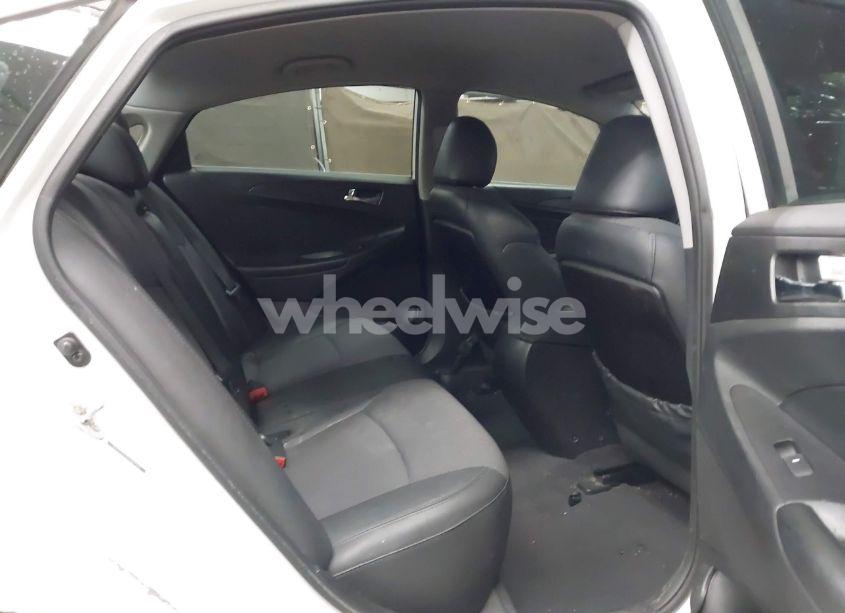 Photo 8 of 2013 Hyundai Sonata SE (VIN 5NPEC4AC9DH801466)