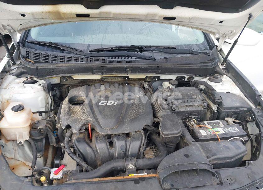 Photo 10 of 2013 Hyundai Sonata SE (VIN 5NPEC4AC9DH802858)