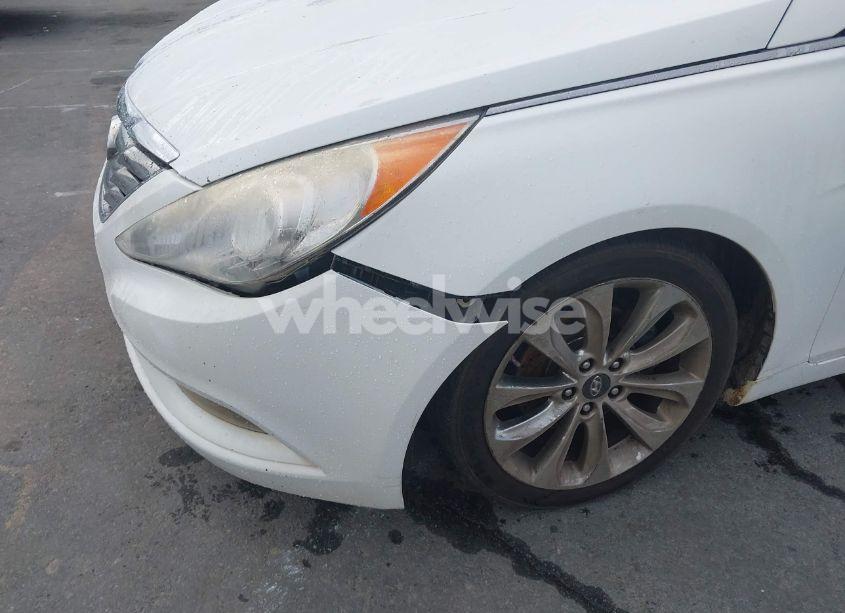 Photo 12 of 2013 Hyundai Sonata SE (VIN 5NPEC4AC9DH802858)