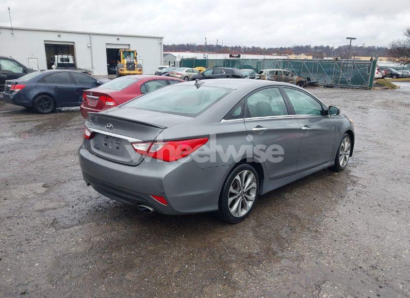 Photo 4 of 2014 Hyundai Sonata SE (VIN 5NPEC4AC9EH834436)