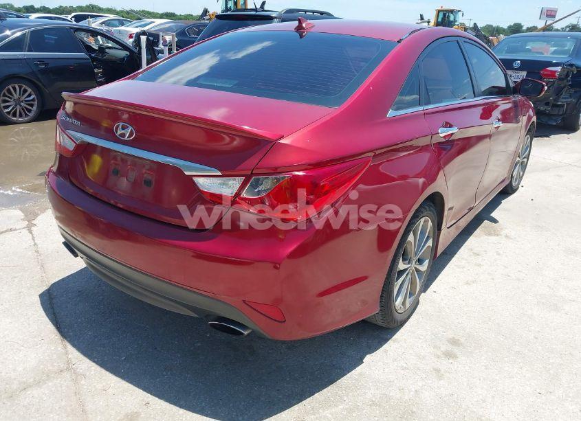 Photo 4 of 2014 Hyundai Sonata SE (VIN 5NPEC4AC9EH863967)