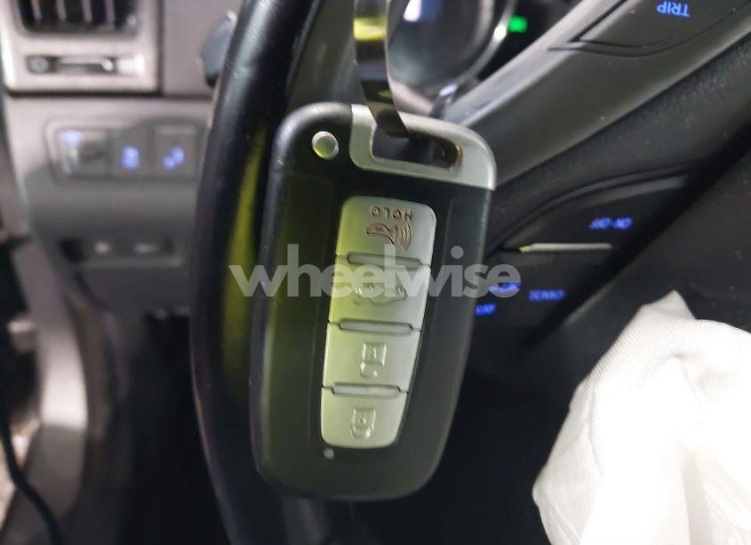 Photo 11 of 2014 Hyundai Sonata SE (VIN 5NPEC4AC9EH897584)