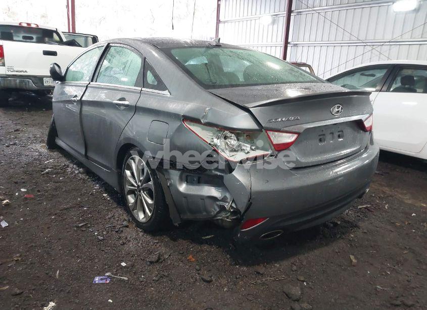 Photo 3 of 2014 Hyundai Sonata SE (VIN 5NPEC4AC9EH897584)