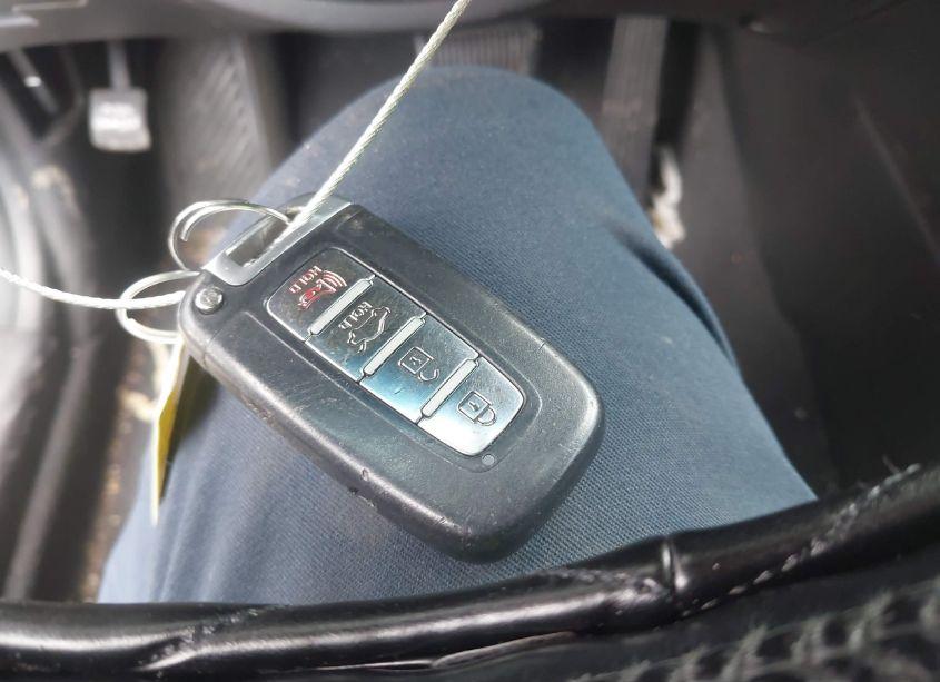 Photo 11 of 2011 Hyundai Sonata SE (VIN 5NPEC4ACXBH011476)