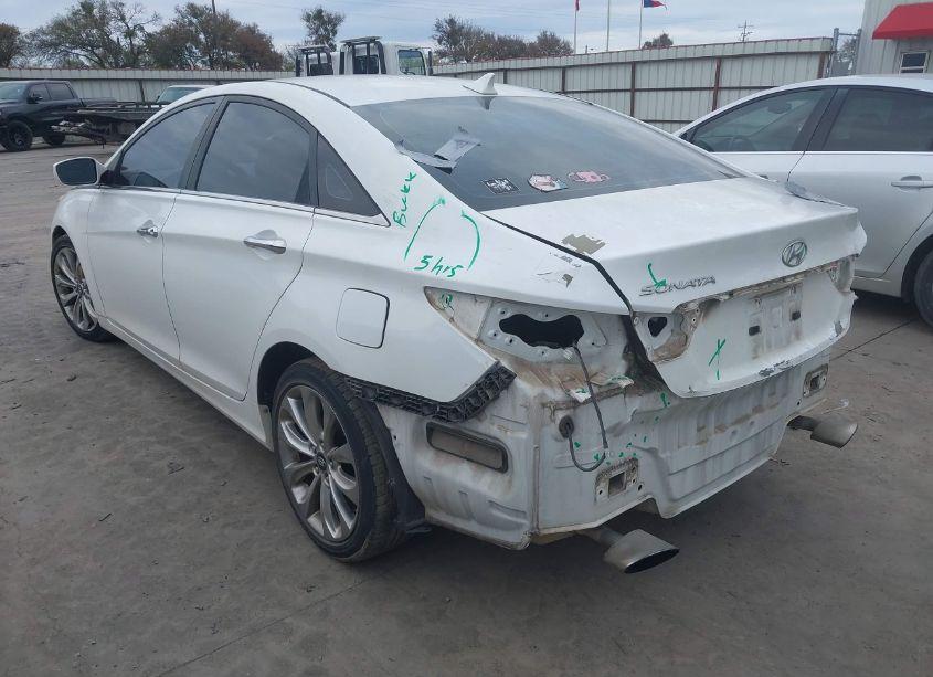 Photo 3 of 2011 Hyundai Sonata SE (VIN 5NPEC4ACXBH011476)