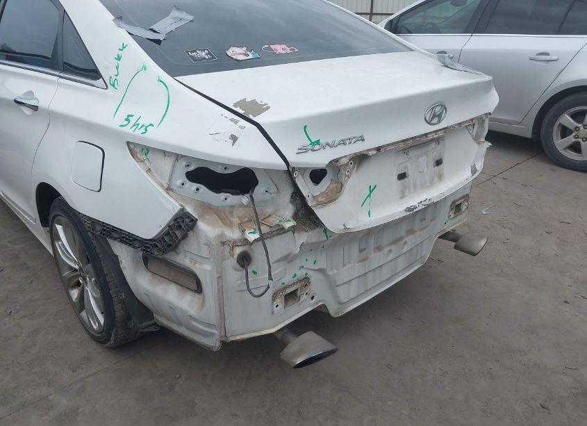 Photo 6 of 2011 Hyundai Sonata SE (VIN 5NPEC4ACXBH011476)