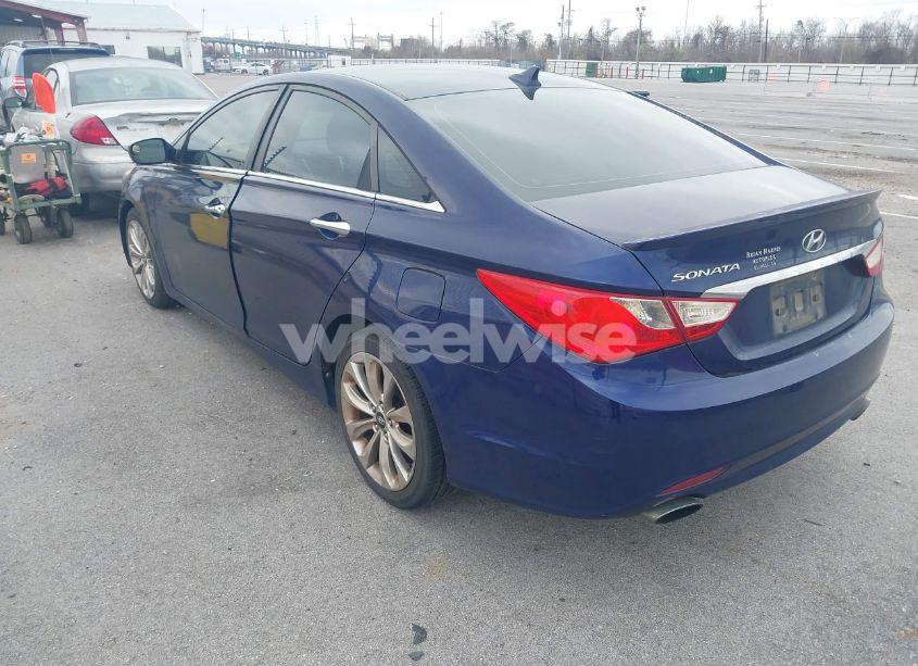 Photo 3 of 2011 Hyundai Sonata SE (VIN 5NPEC4ACXBH026270)