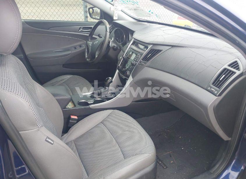 Photo 5 of 2011 Hyundai Sonata SE (VIN 5NPEC4ACXBH026270)
