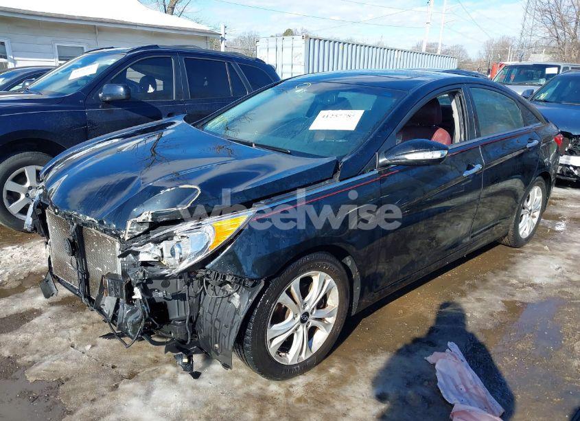 Photo 2 of 2011 Hyundai Sonata LIMITED (VIN 5NPEC4ACXBH029394)