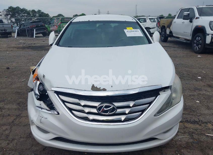Photo 12 of 2011 Hyundai Sonata SE (VIN 5NPEC4ACXBH036569)