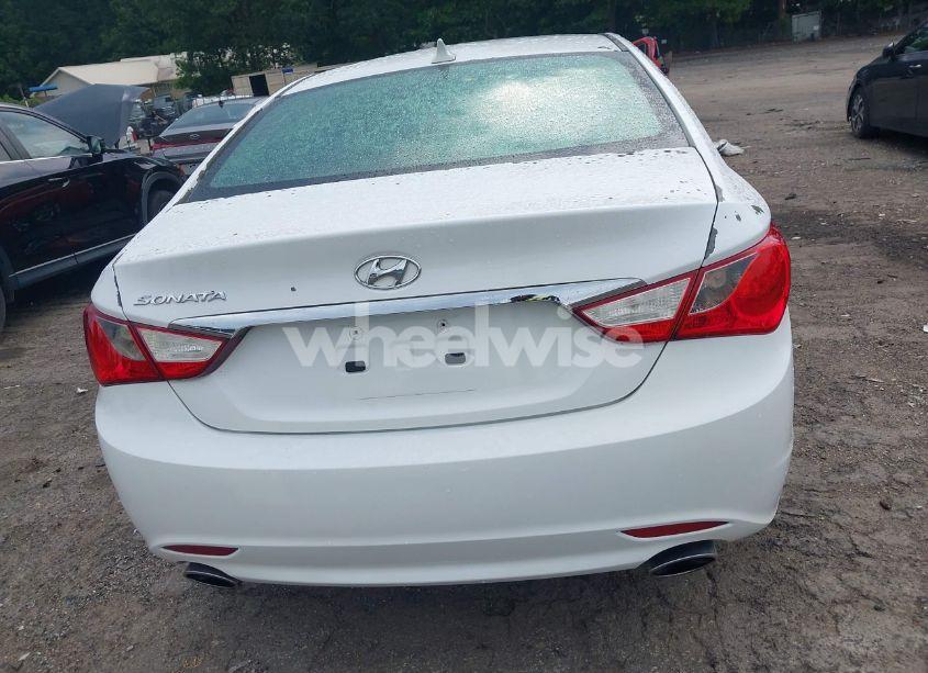 Photo 16 of 2011 Hyundai Sonata SE (VIN 5NPEC4ACXBH036569)