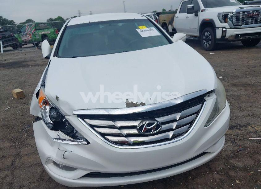 Photo 6 of 2011 Hyundai Sonata SE (VIN 5NPEC4ACXBH036569)