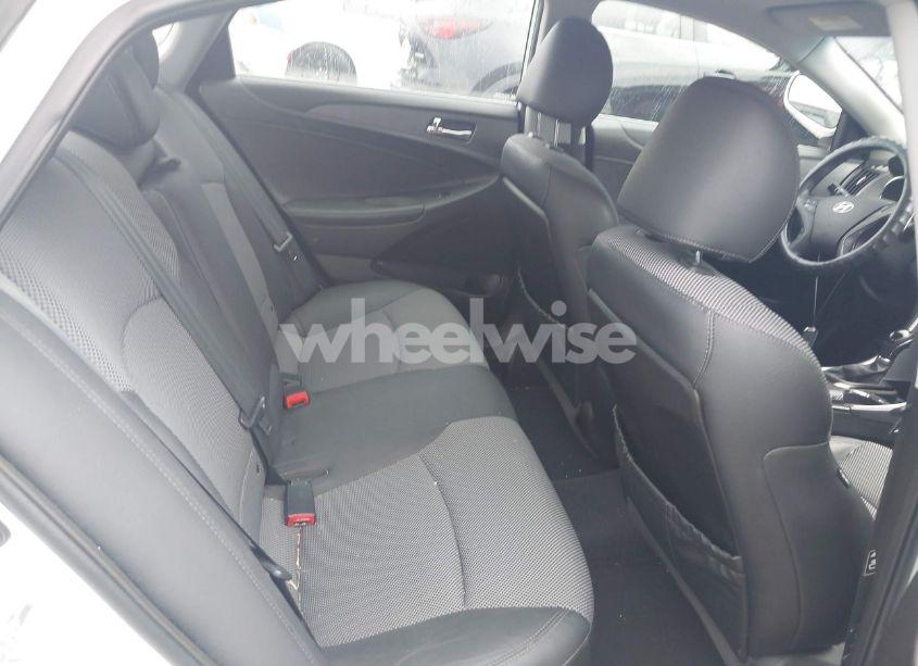 Photo 8 of 2011 Hyundai Sonata SE (VIN 5NPEC4ACXBH036569)