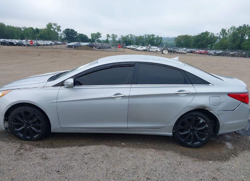 Photo 14 of 2011 Hyundai Sonata SE (VIN 5NPEC4ACXBH039844)