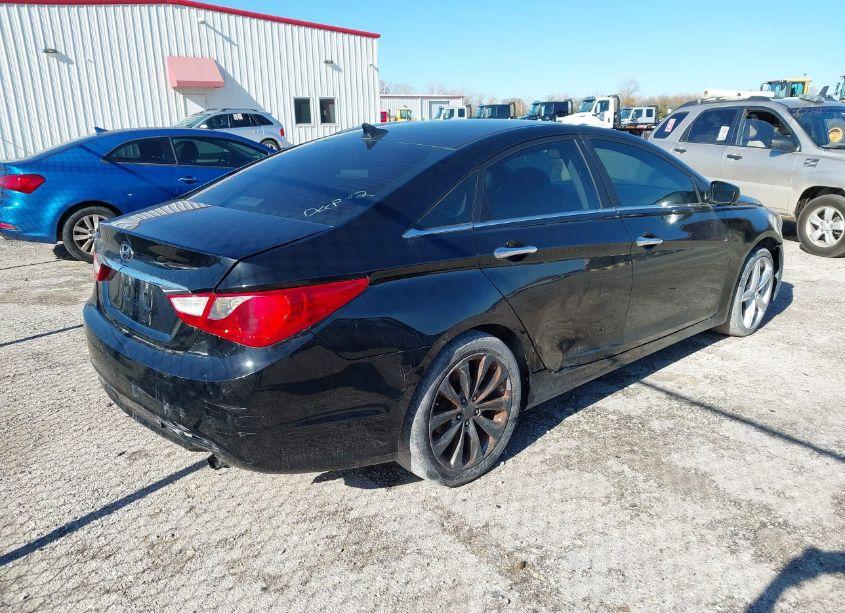 Photo 4 of 2011 Hyundai Sonata SE (VIN 5NPEC4ACXBH091913)