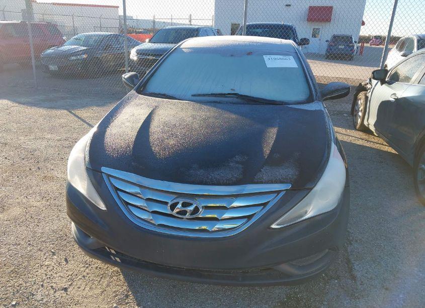 Photo 6 of 2011 Hyundai Sonata SE (VIN 5NPEC4ACXBH091913)