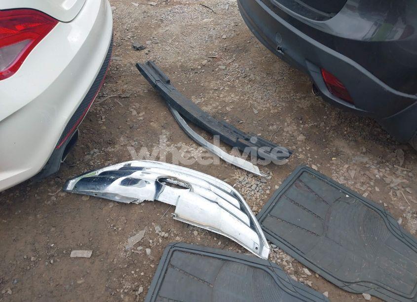 Photo 11 of 2011 Hyundai Sonata SE (VIN 5NPEC4ACXBH096206)