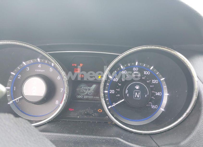 Photo 7 of 2011 Hyundai Sonata SE (VIN 5NPEC4ACXBH096206)