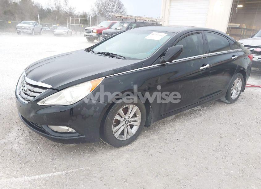 Photo 2 of 2011 Hyundai Sonata SE (VIN 5NPEC4ACXBH127700)