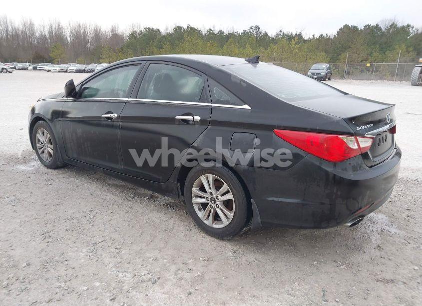 Photo 3 of 2011 Hyundai Sonata SE (VIN 5NPEC4ACXBH127700)