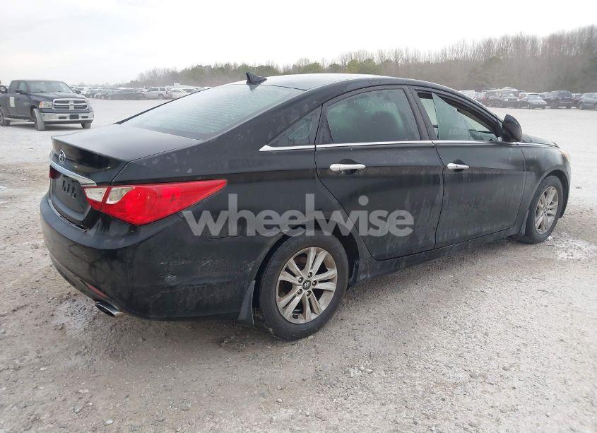 Photo 4 of 2011 Hyundai Sonata SE (VIN 5NPEC4ACXBH127700)