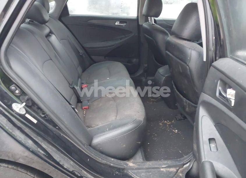 Photo 8 of 2011 Hyundai Sonata SE (VIN 5NPEC4ACXBH127700)