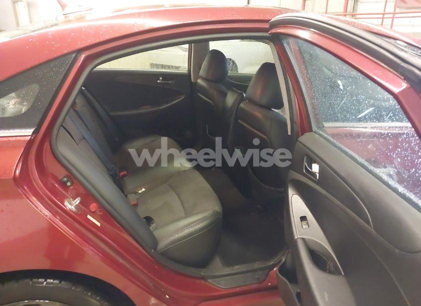 Photo 8 of 2011 Hyundai Sonata SE (VIN 5NPEC4ACXBH128278)