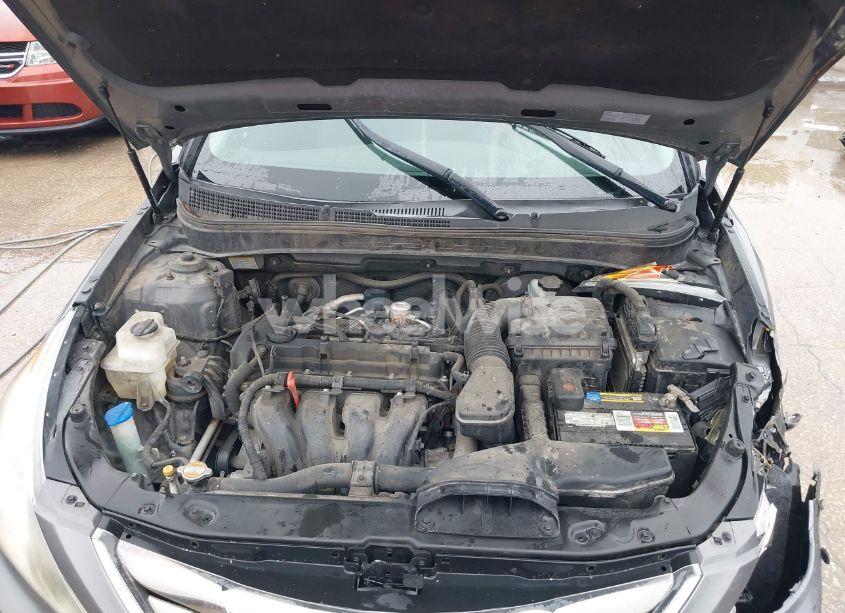 Photo 10 of 2011 Hyundai Sonata SE (VIN 5NPEC4ACXBH148983)