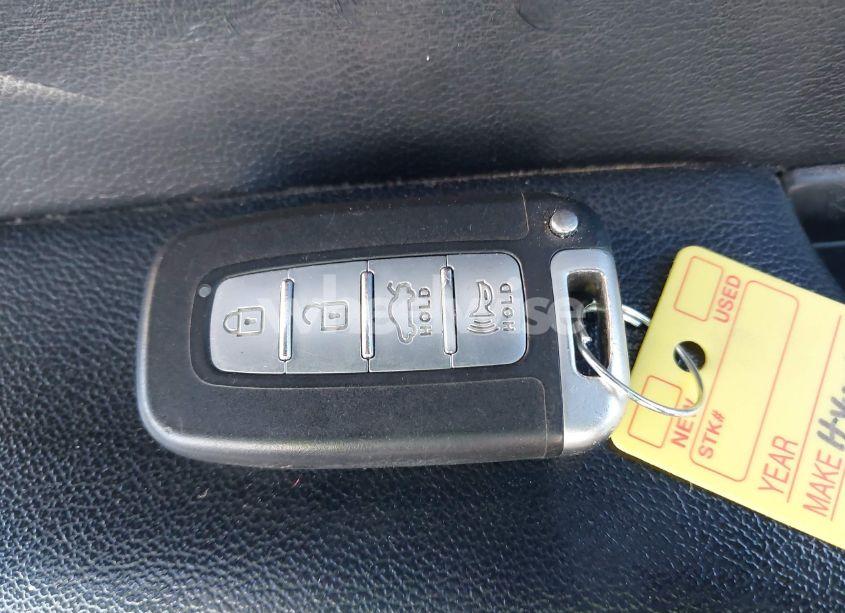 Photo 11 of 2011 Hyundai Sonata SE (VIN 5NPEC4ACXBH222791)