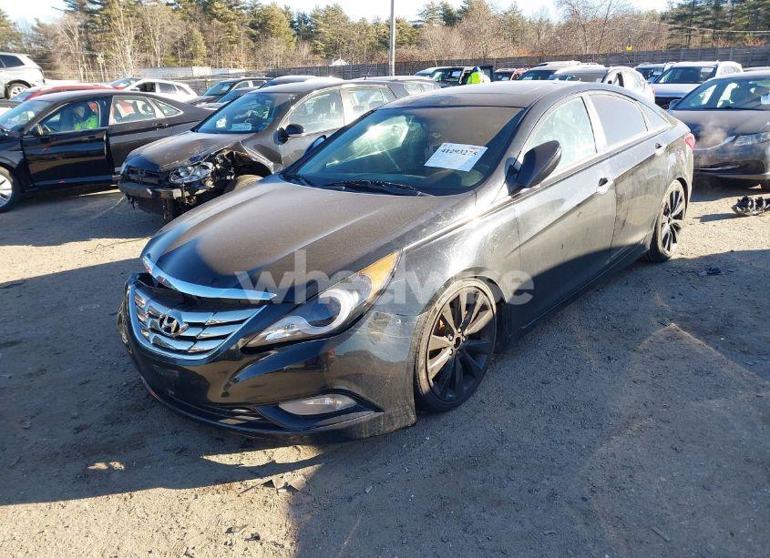 Photo 2 of 2011 Hyundai Sonata SE (VIN 5NPEC4ACXBH222791)