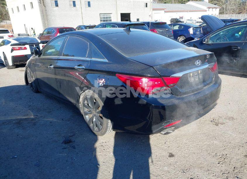 Photo 3 of 2011 Hyundai Sonata SE (VIN 5NPEC4ACXBH222791)